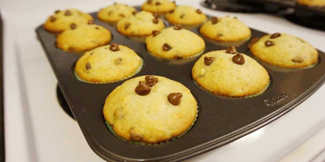banana chocolate chip muffins