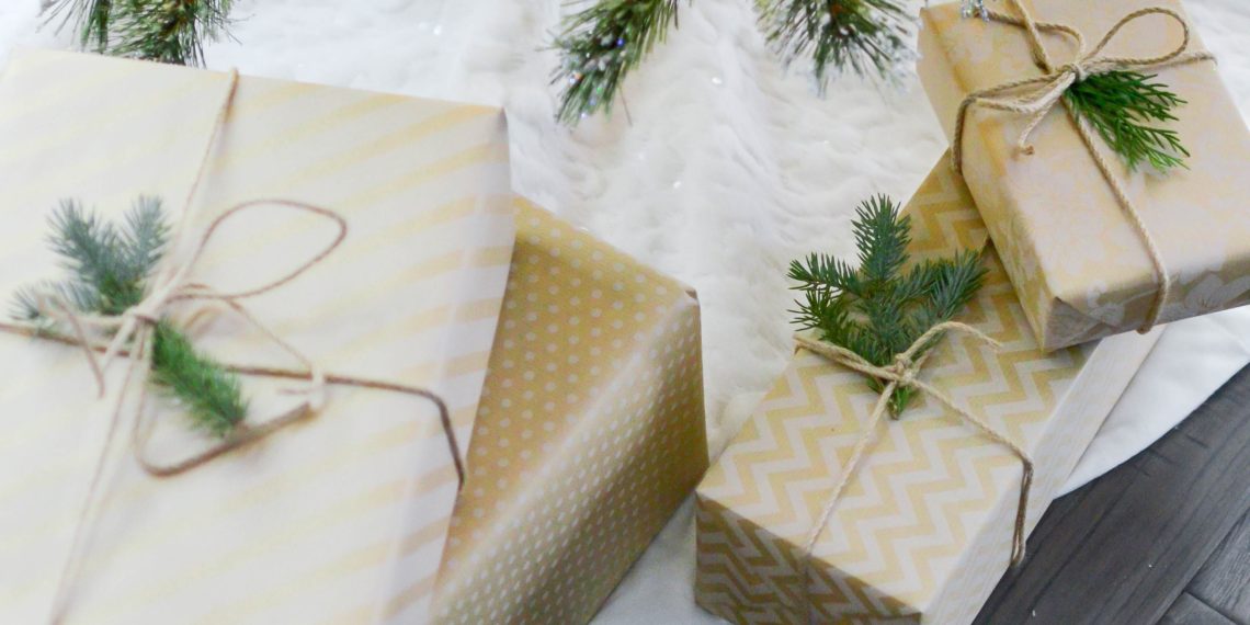 Best Spotify Christmas Playlists For Parties